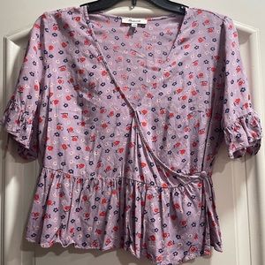 Madewell flowerly/ light purple cute little blouse